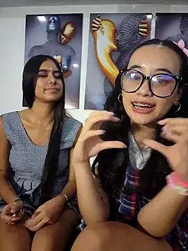 l0lita_emi live sex cam