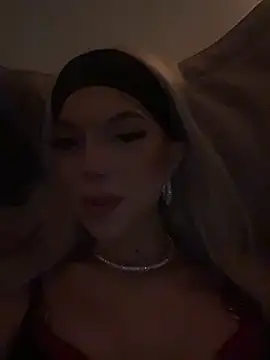 Mia-Tamara live sex cam