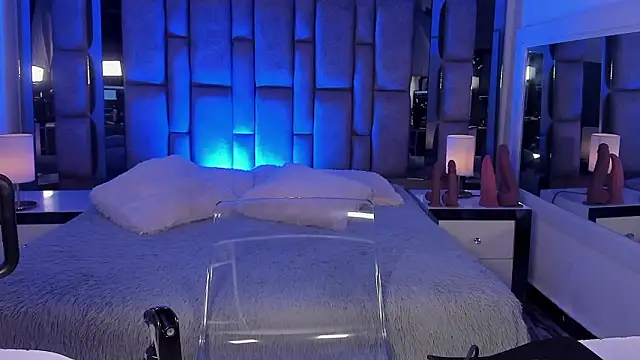 MaddyGray_'s cam snapshot