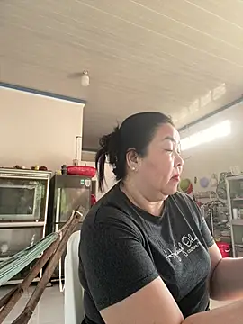 Alinat_'s cam snapshot