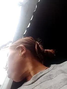 bella-la's cam snapshot