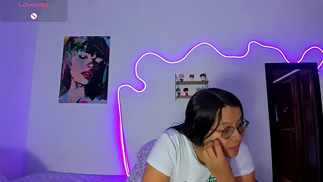 Dilan_and_Mia live sex cam