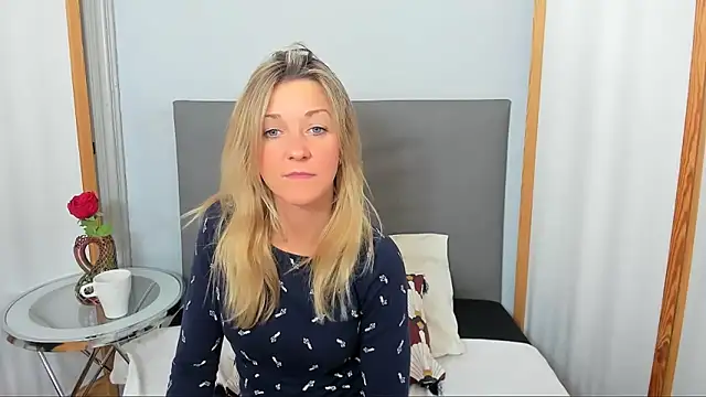 MileyXStar's cam snapshot