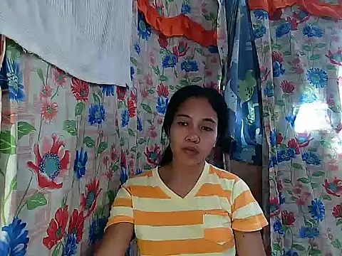 PinaySkinnyGirl's cam snapshot