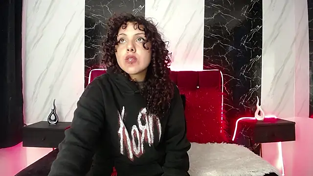 AbrilVega_29's cam snapshot