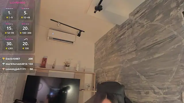 LunaBaker-1 live sex cam