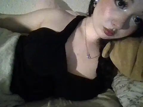 Cerisee04's cam snapshot