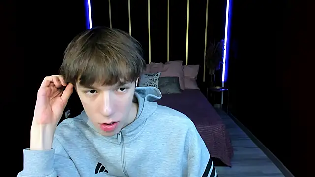 MarkBranston live sex cam