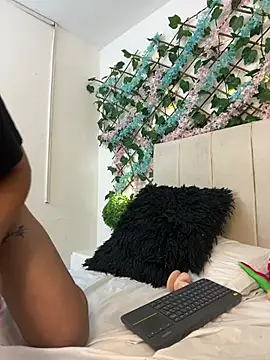 AlissonWanner's cam snapshot