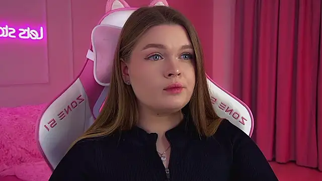 CrystalLyons's cam snapshot