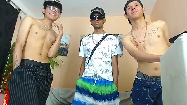 DesiresOfOlympus_'s cam snapshot