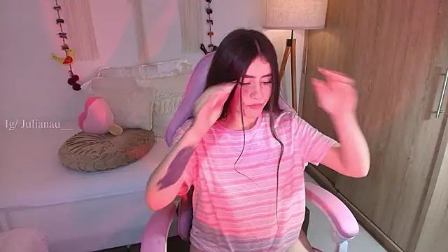 iriswest_'s cam snapshot