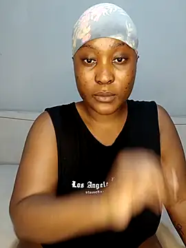 Zee-Thee-Gemini's cam snapshot