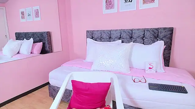 maddie_beauty's cam snapshot