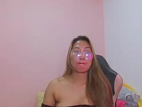 Hotsexy_kisses's cam snapshot