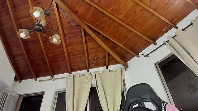 IsaFontanna live sex cam