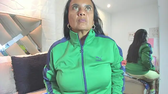 raquell_moore's cam snapshot