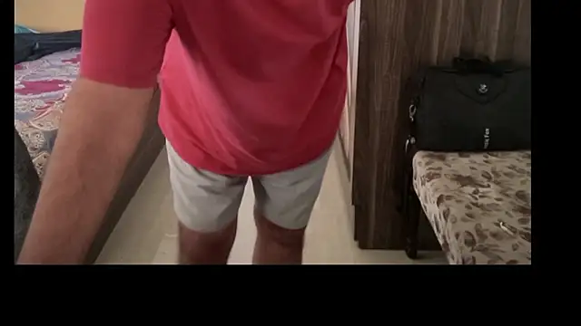 MakeMeAwareAah's cam snapshot