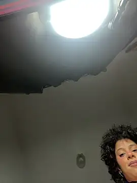 PrettyLittleProblem's cam snapshot