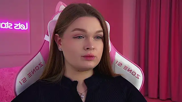 CrystalLyons's cam snapshot