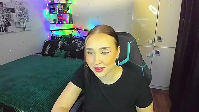 CrazyBitchInLace's cam snapshot