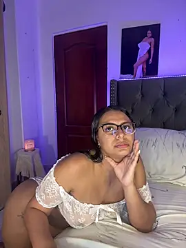 ema_zoe's cam snapshot