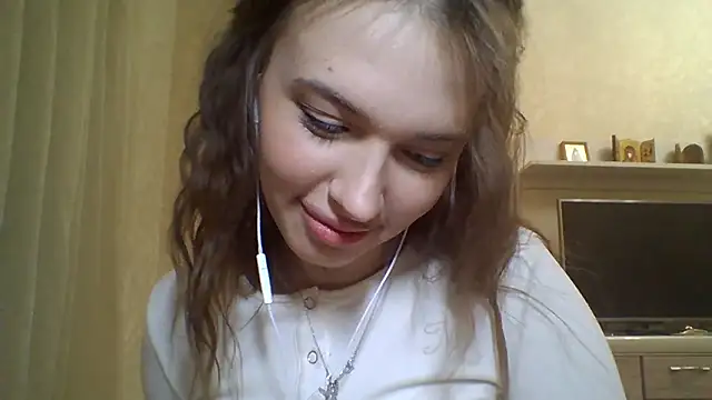 CeyaLier's cam snapshot