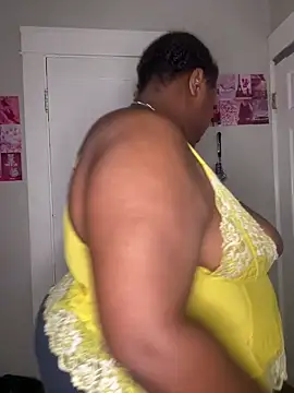 Chocolatebunnyxx96's cam snapshot