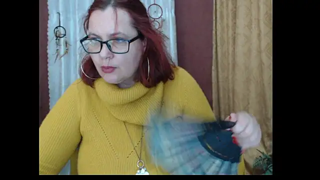 PlayfullMature's cam snapshot