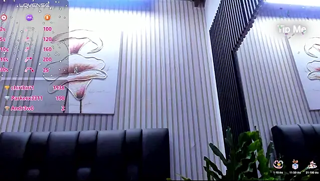 Camille_Cedrik's cam snapshot