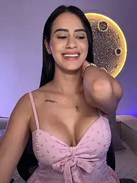 SarahhSmitth1 live sex cam
