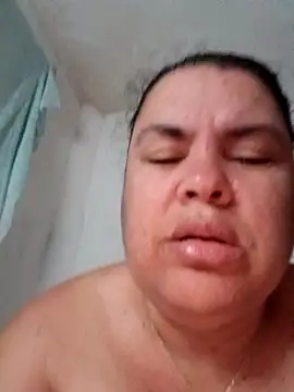 yaneth_'s cam snapshot