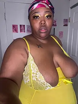 Chocolatebunnyxx96's cam snapshot