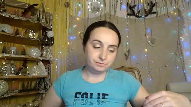 AskMeStandUp's cam snapshot