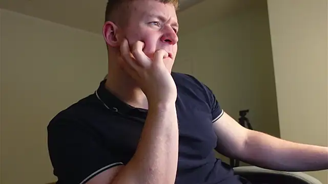 Richard_Dullas's cam snapshot