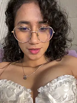 KaitlynLoveCam's cam snapshot