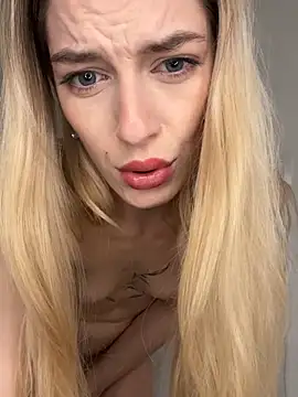 Bellalolahot live sex cam