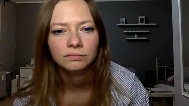 MillieShow live sex cam