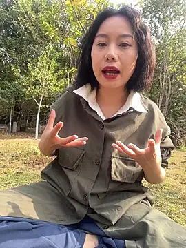 Eliza-E live sex cam