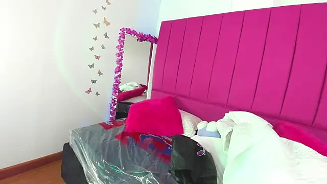 Mia_Miller001 live sex cam