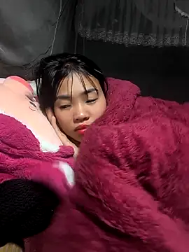 Lynly_k2 live sex cam