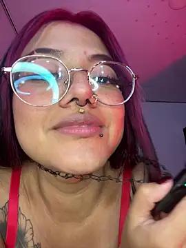 queen_of_you_heart's cam snapshot