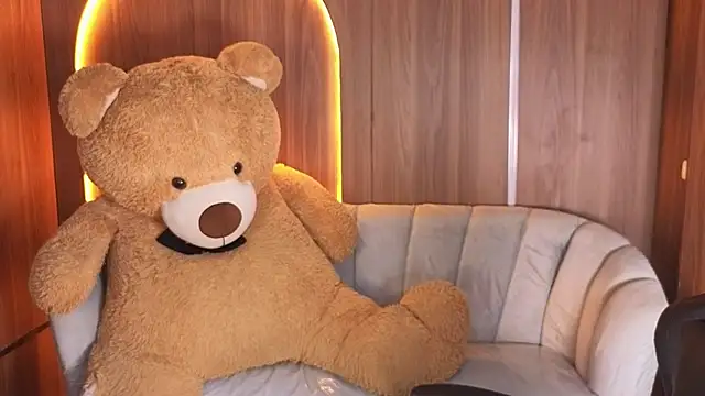 Alina_b_'s cam snapshot