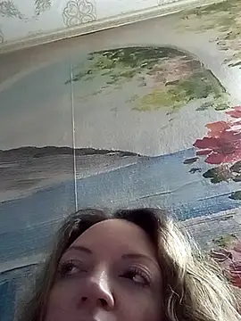 KattyLuuu's cam snapshot