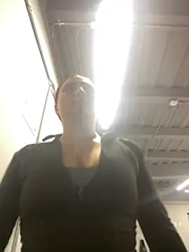 Scarlet_auraa's cam snapshot