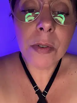 LupitaHaze live sex cam