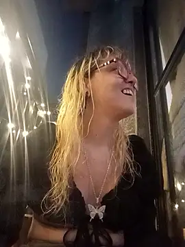 BlondieTami's cam snapshot