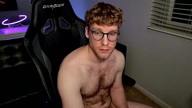 BlueEyedTallGuy94 live sex cam