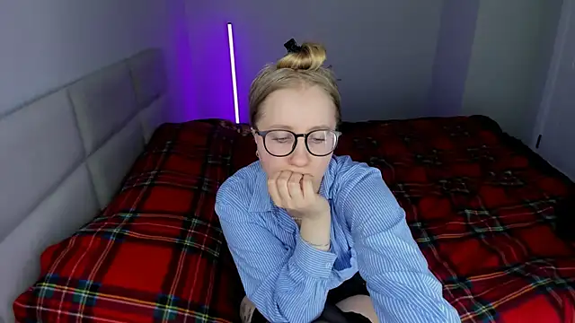 MilanaJune's cam snapshot