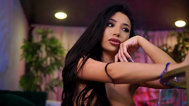 GinaValentinna's cam snapshot